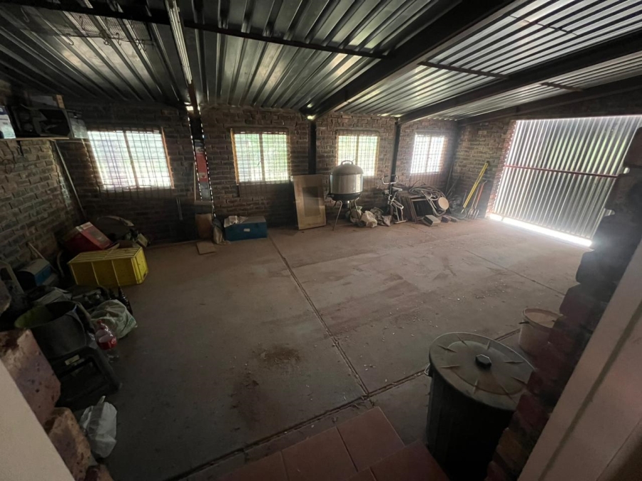 16 Bedroom Property for Sale in Kathu Northern Cape